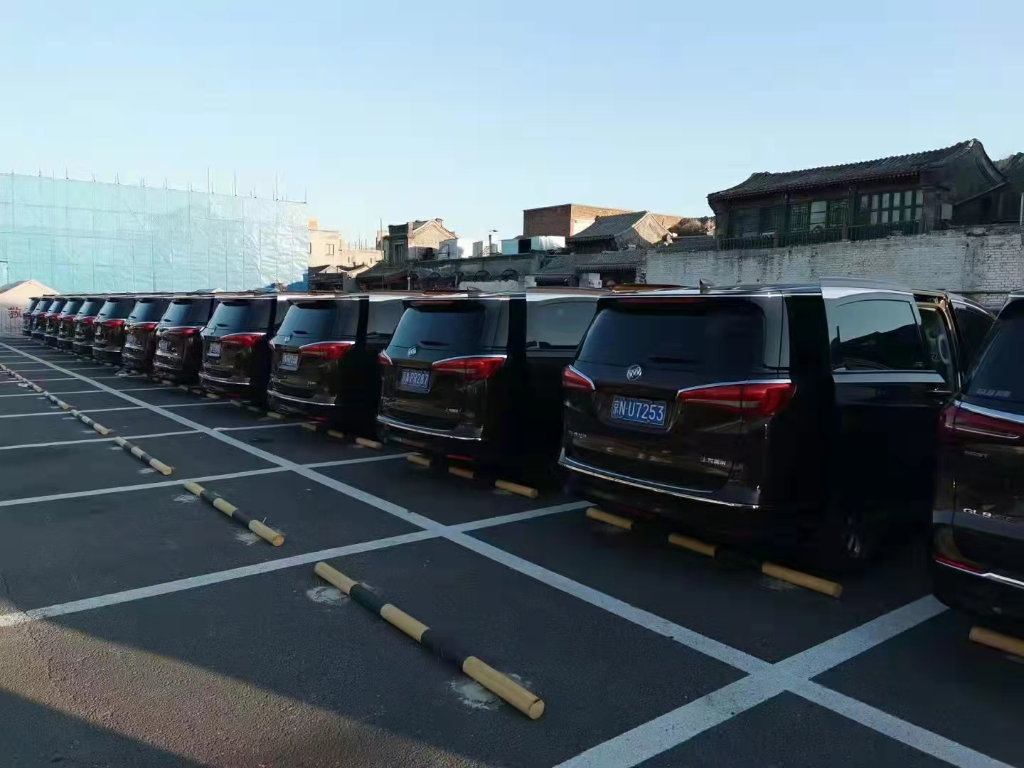 北京領(lǐng)先租車 北京領(lǐng)先租車